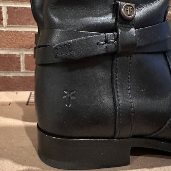 Frye Melissa Leather Riding Boots Back Zip Snap Tall Boots Women's Sz 7 B - Picture 8 of 10